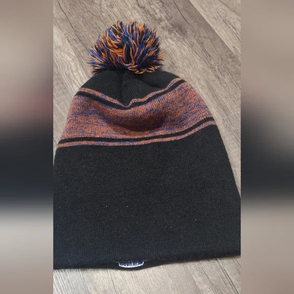 New Era Black and Orange Kids BeanieSMOKE FREE HOME - Picture 4 of 4